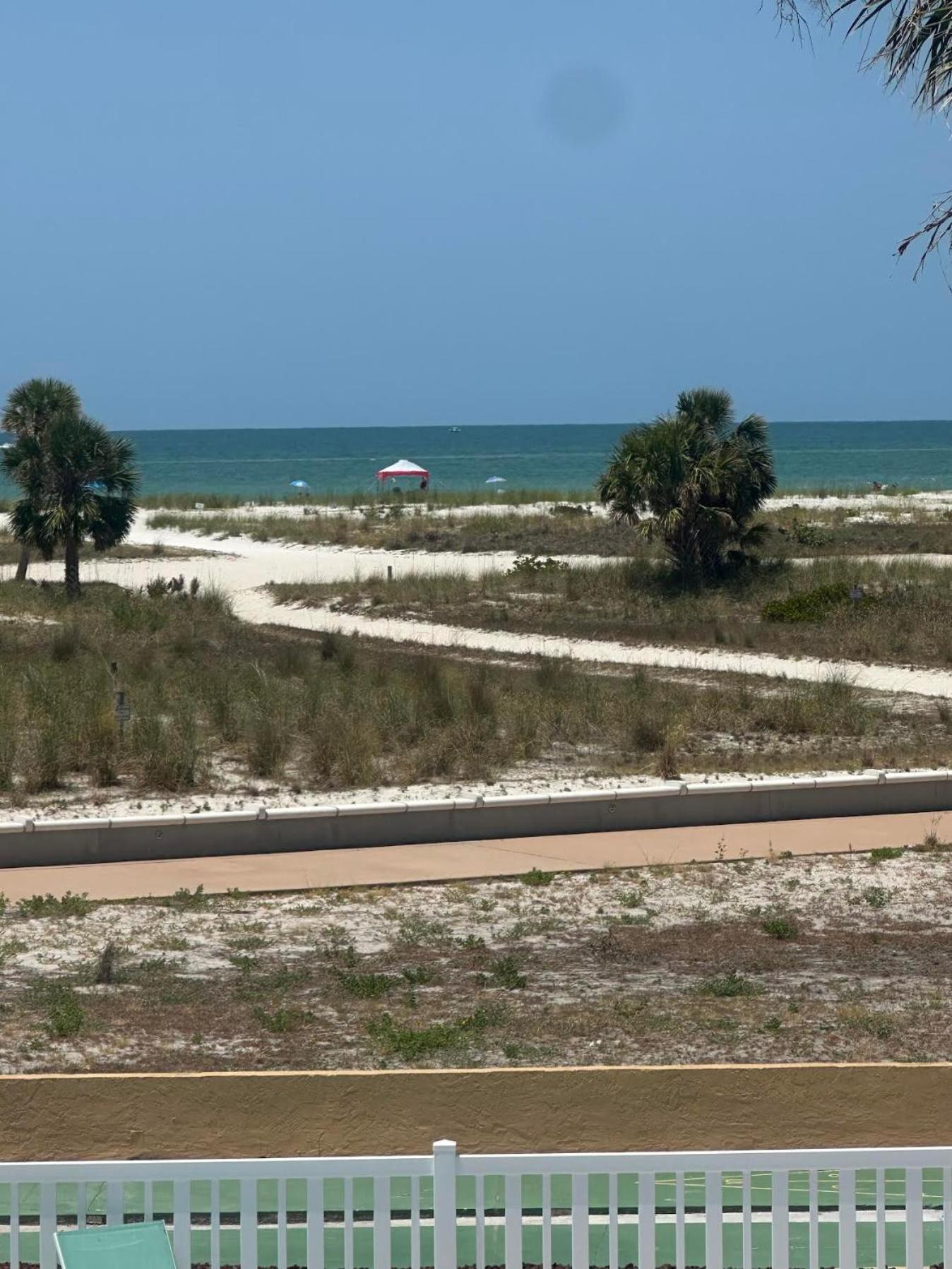 Arvilla Resort St. Pete Beach Exterior foto