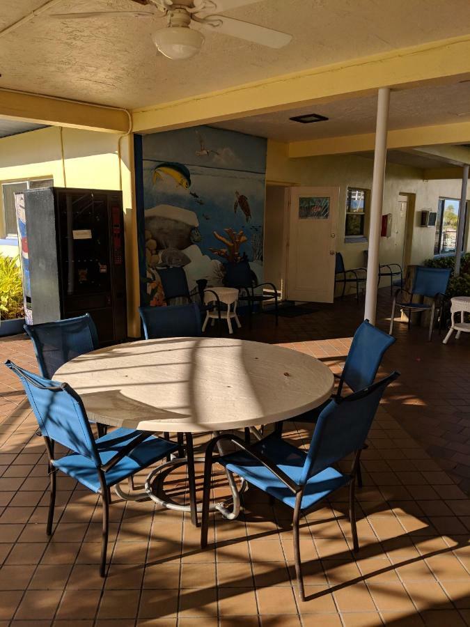 Arvilla Resort St. Pete Beach Exterior foto